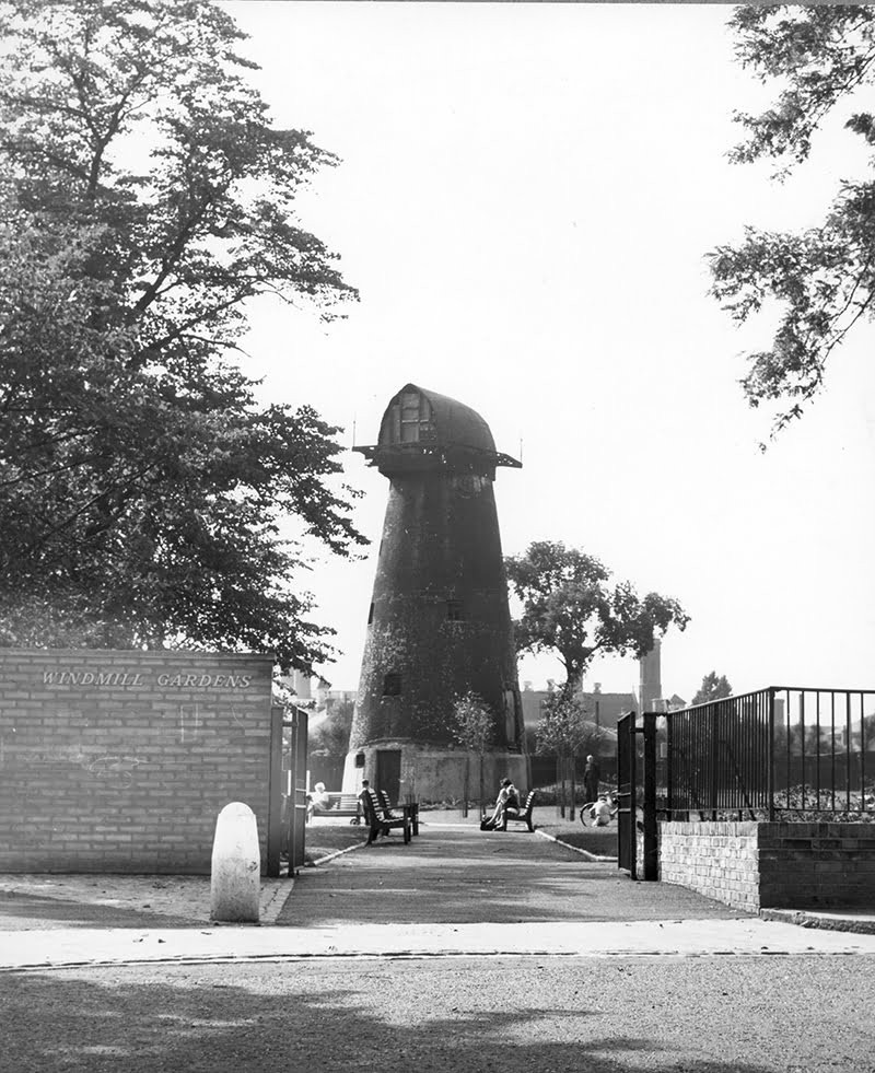 Brixton Windmill in 1957